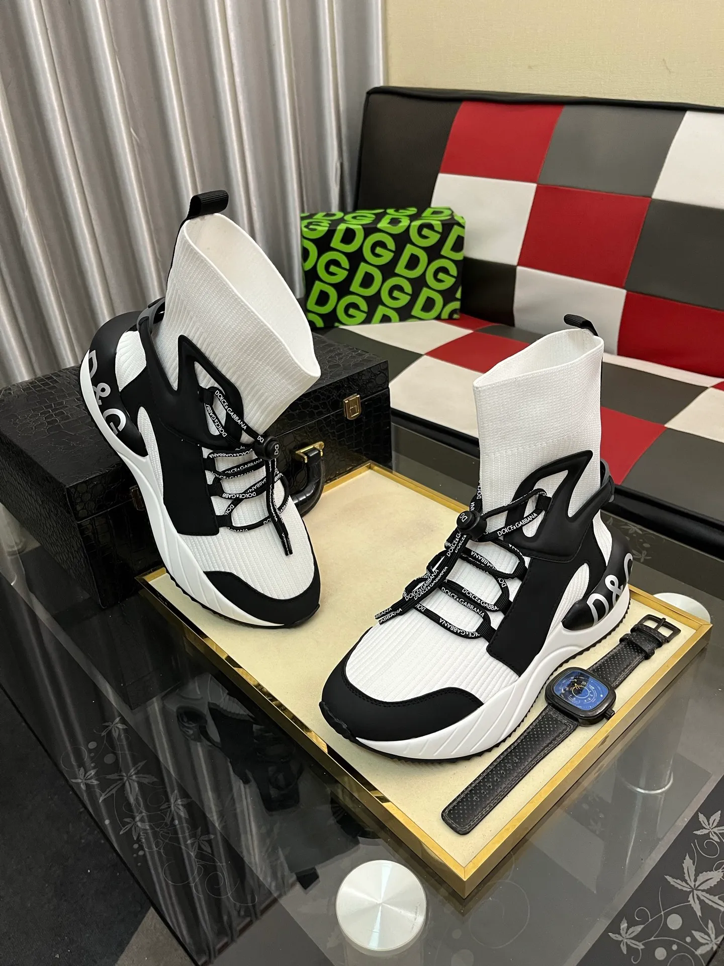 Men's men's shoes💰420⌚️⌚️New DG Dolce & Gabbana high-end couple's sports and casual shoes, imported cowhide, multiple material splicing design➕Imported cowhide lining, cowhide feet➕original TPR elastic outsole. Size: 35-46